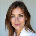 Porträt von Dr. Sarah Mueller, Gründerin und Ernährungswissenschaftlerin